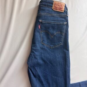 Levi's Women's High Rise Skinny Jeans Size 28